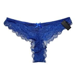 Frederick's of Hollywood Saffron Floral Lace Thong Monaco Blue Size 1X